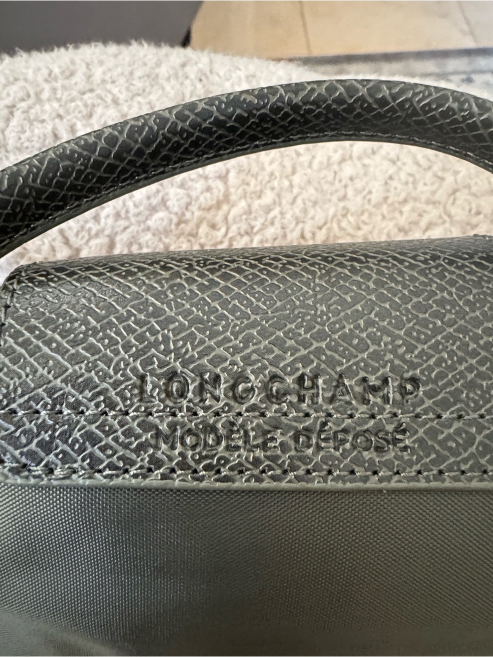 Longchamp Small Olive Green Nylon Top-Handle Crossbody Bag - Picture 4 of 6
